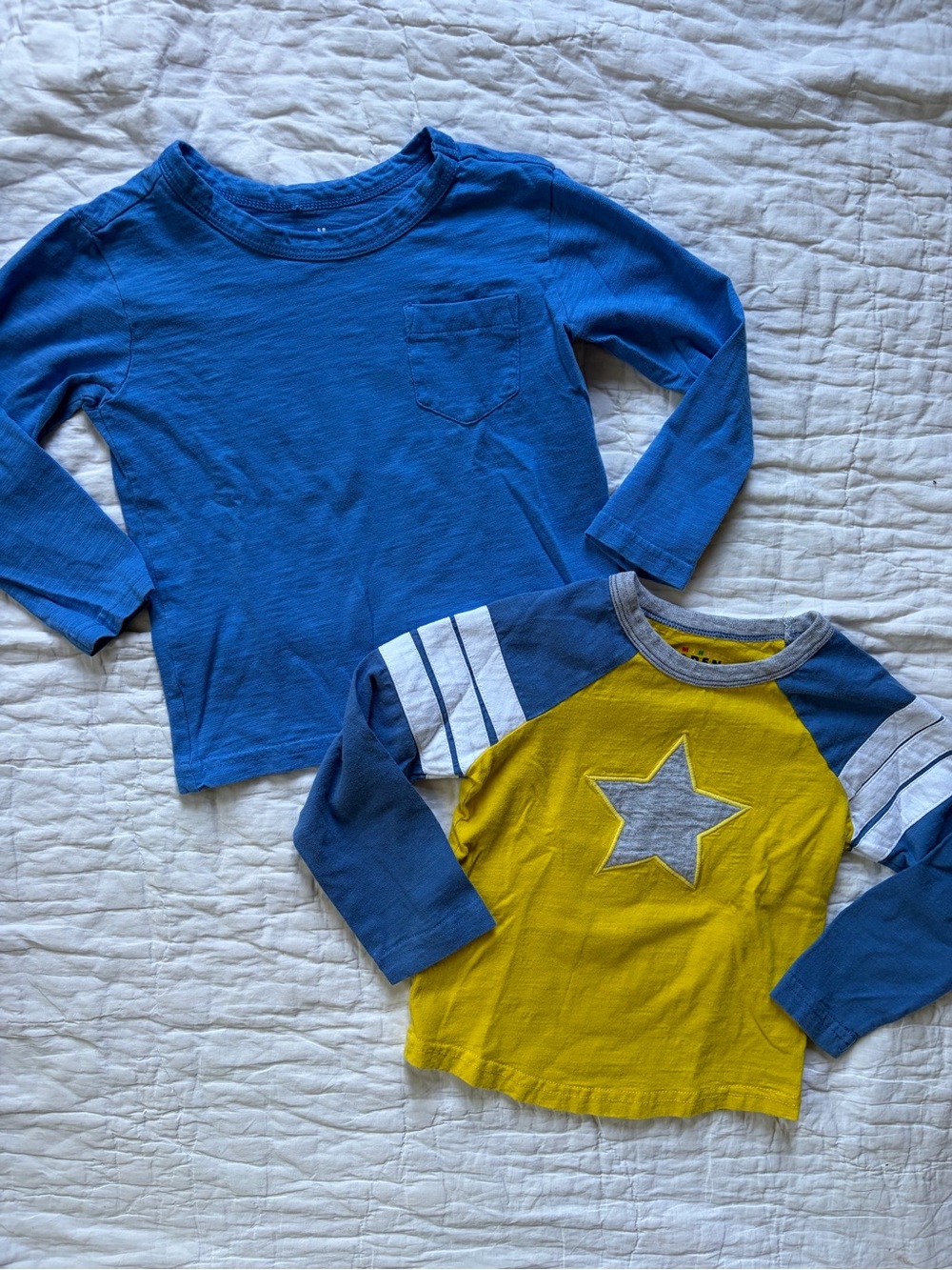 Mini Boden Blue Long-Sleeve Pocket Tee & Yellow Star Raglan Top